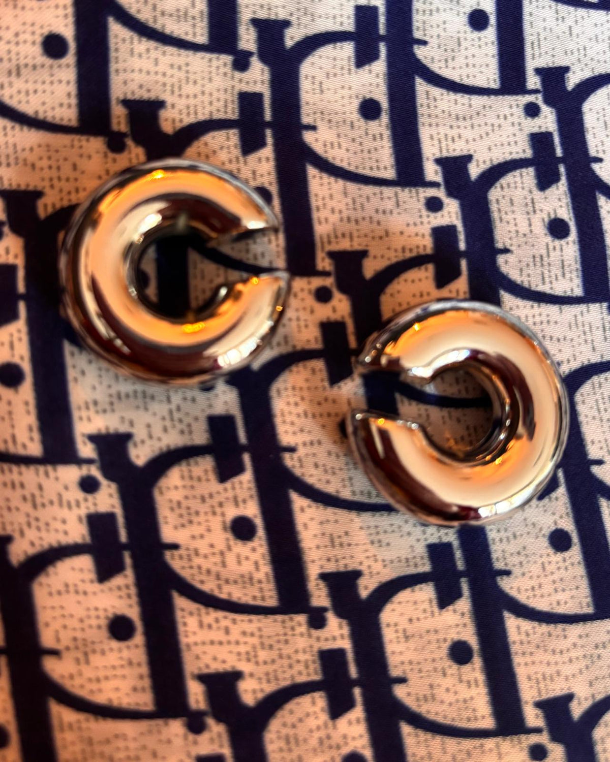 LIDIA EARCUFF