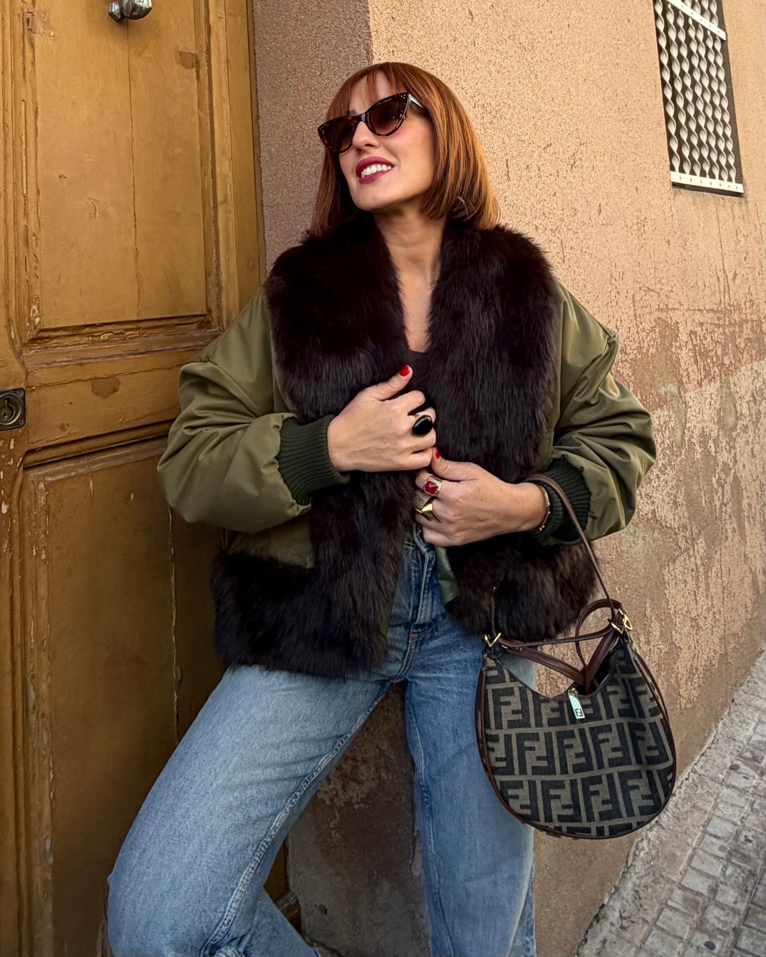 CHAQUETAS Y CHALECOS