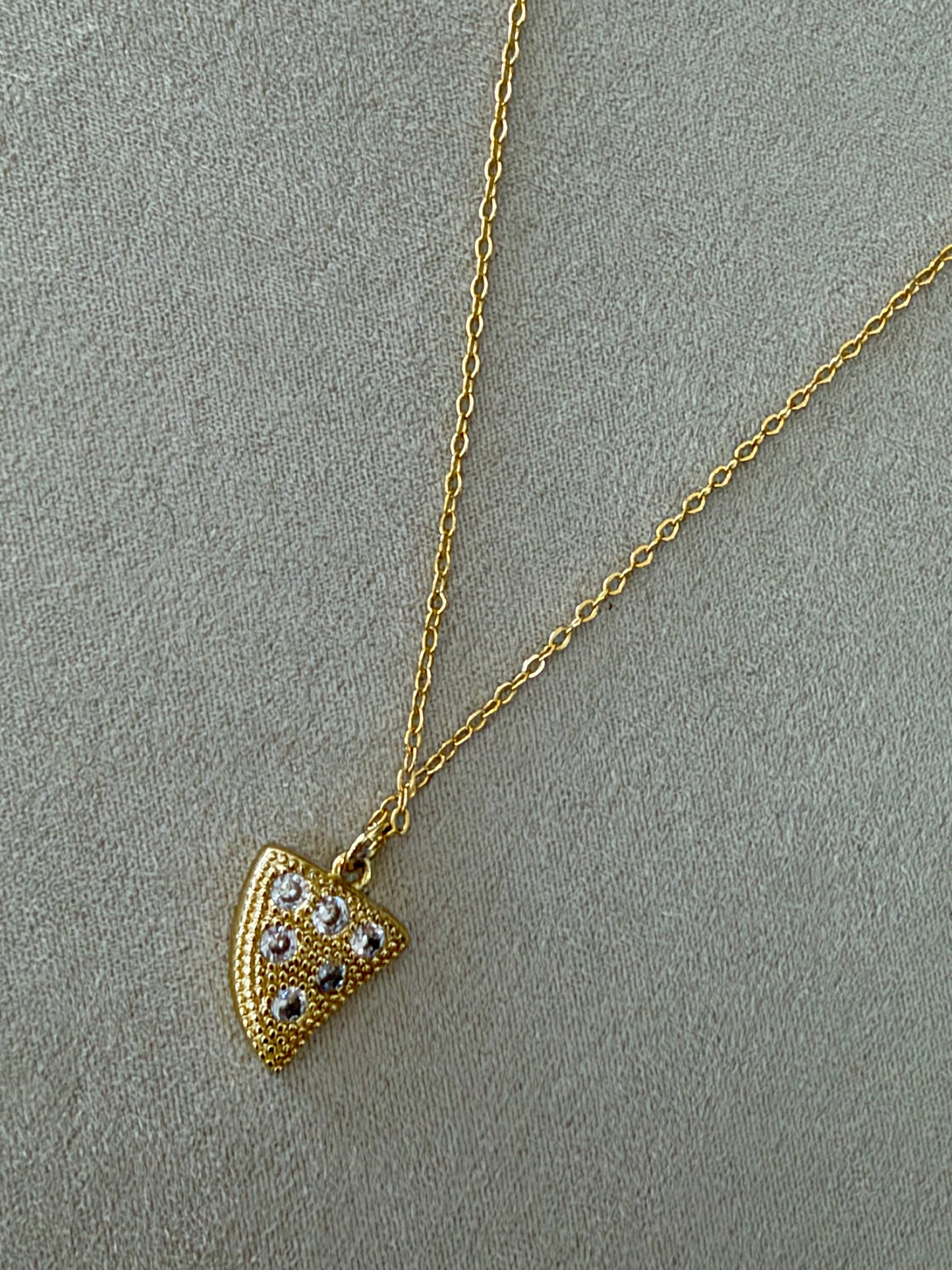 Collar cuerno