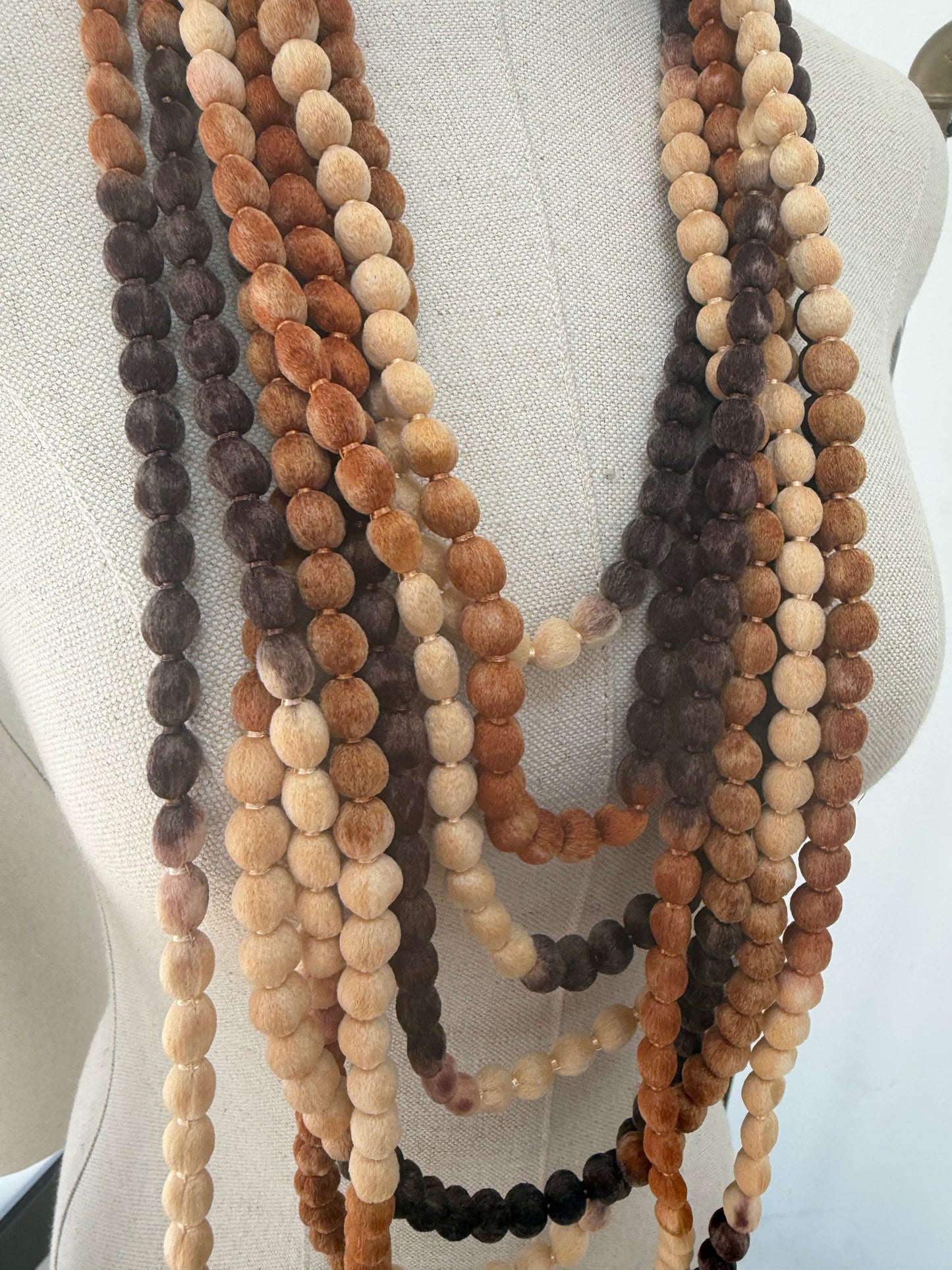COLLAR TEJIDO