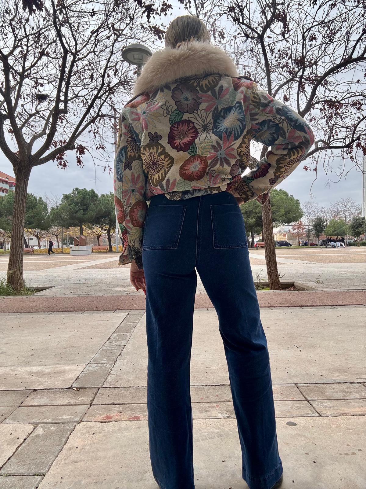 ANGELA JEANS
